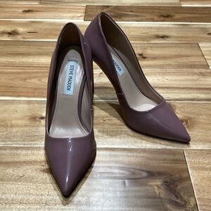 Steve Madden Mauve Patent Leather Heels. 4inch high heel size  7 1/2